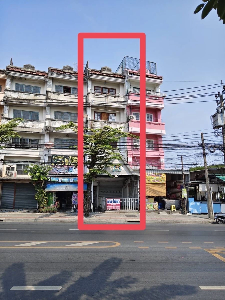 ขายอาคารพาณิชย์ ปากซอยประชาอุทิศ 127 ใกล้บิ๊กซี ติดถนนใหญ่ ทำเลศักยภาพสูง โทร 063-365-9464